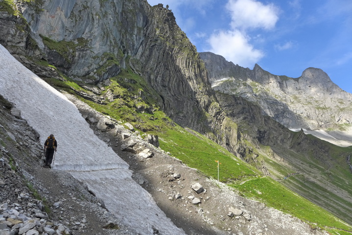 slideshow image