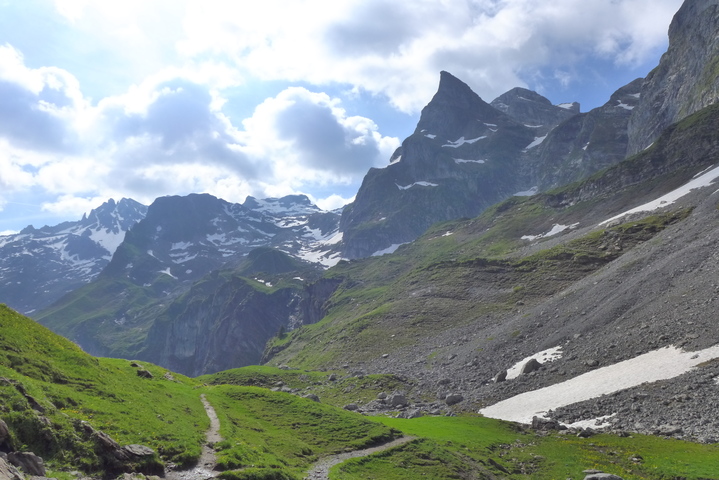 slideshow image